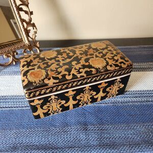 Vintage Heavy Oriental Accent Ceramic Trinket Box Black/Gold Rocco Chinoiserie